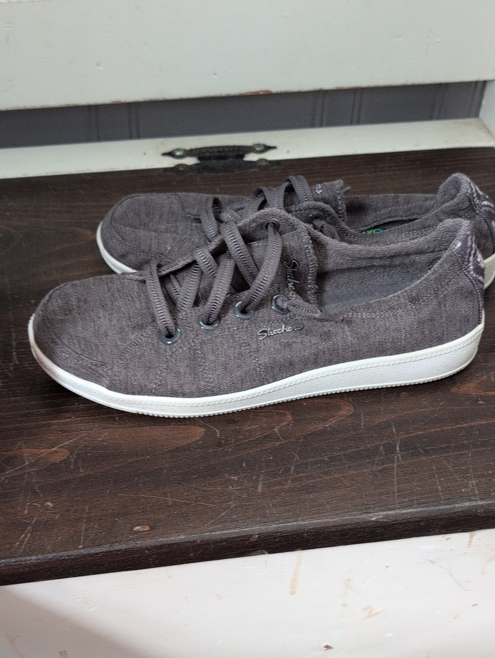 SKECHERS AIR COOLED MEMORY FOAM SLIP ON SHOES